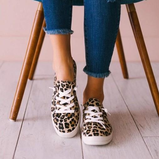 Sneakers Cheetah Flats Outfits Chloe Leopard-Print Slip-On
