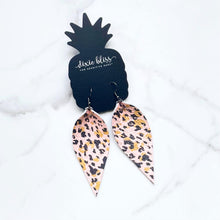 Load image into Gallery viewer, Avalon in Blush Leopard