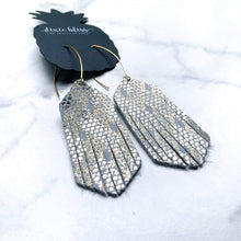 Load image into Gallery viewer, Montana in Champagne Shimmer