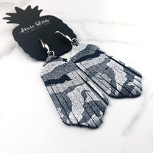 Load image into Gallery viewer, Sahara in Midnight Shimmer Camo