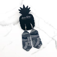 Load image into Gallery viewer, Sahara in Midnight Shimmer Camo