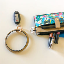 Load image into Gallery viewer, Bangle Wristlet - Gray