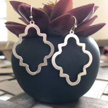 Load image into Gallery viewer, Sarah Geometric Earrings