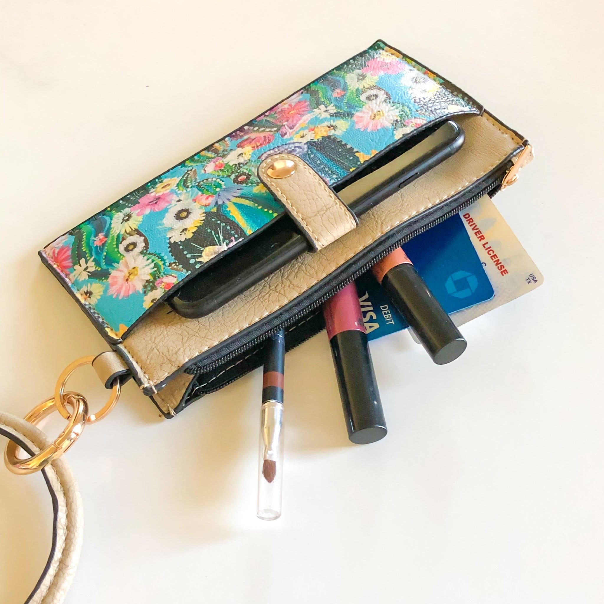 Camo Keychain Wallet/Cardholder with Bangle + Tassel — DazzleBar